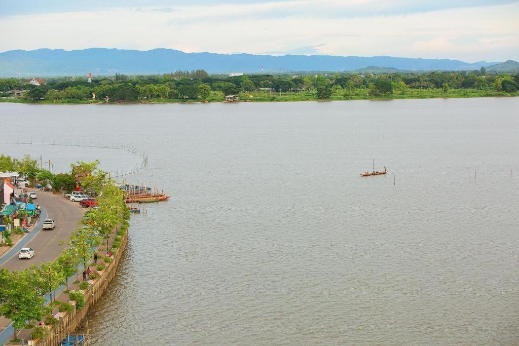 Phuglong Hotel Phayao Dış mekan fotoğraf