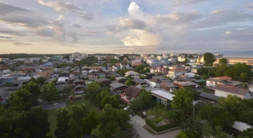 Phuglong Hotel Phayao Dış mekan fotoğraf